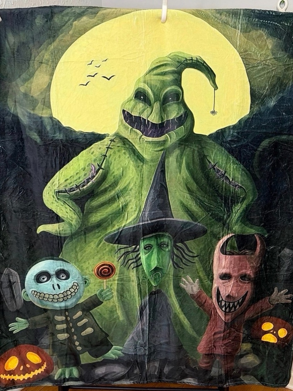 Green Halloween Character Throw Blanket with Oogie-Inspired Design